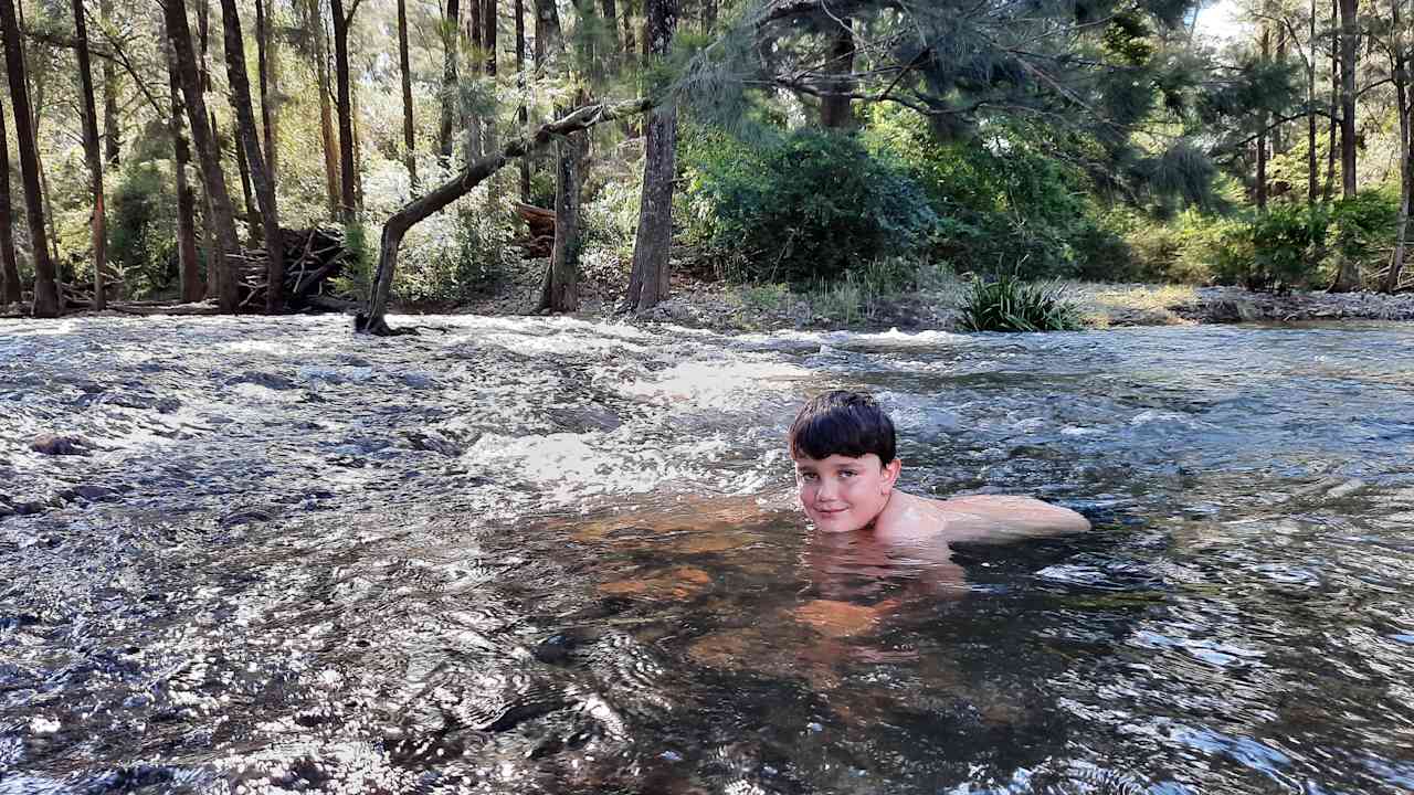 Upriver Escape (groups) Yarras East