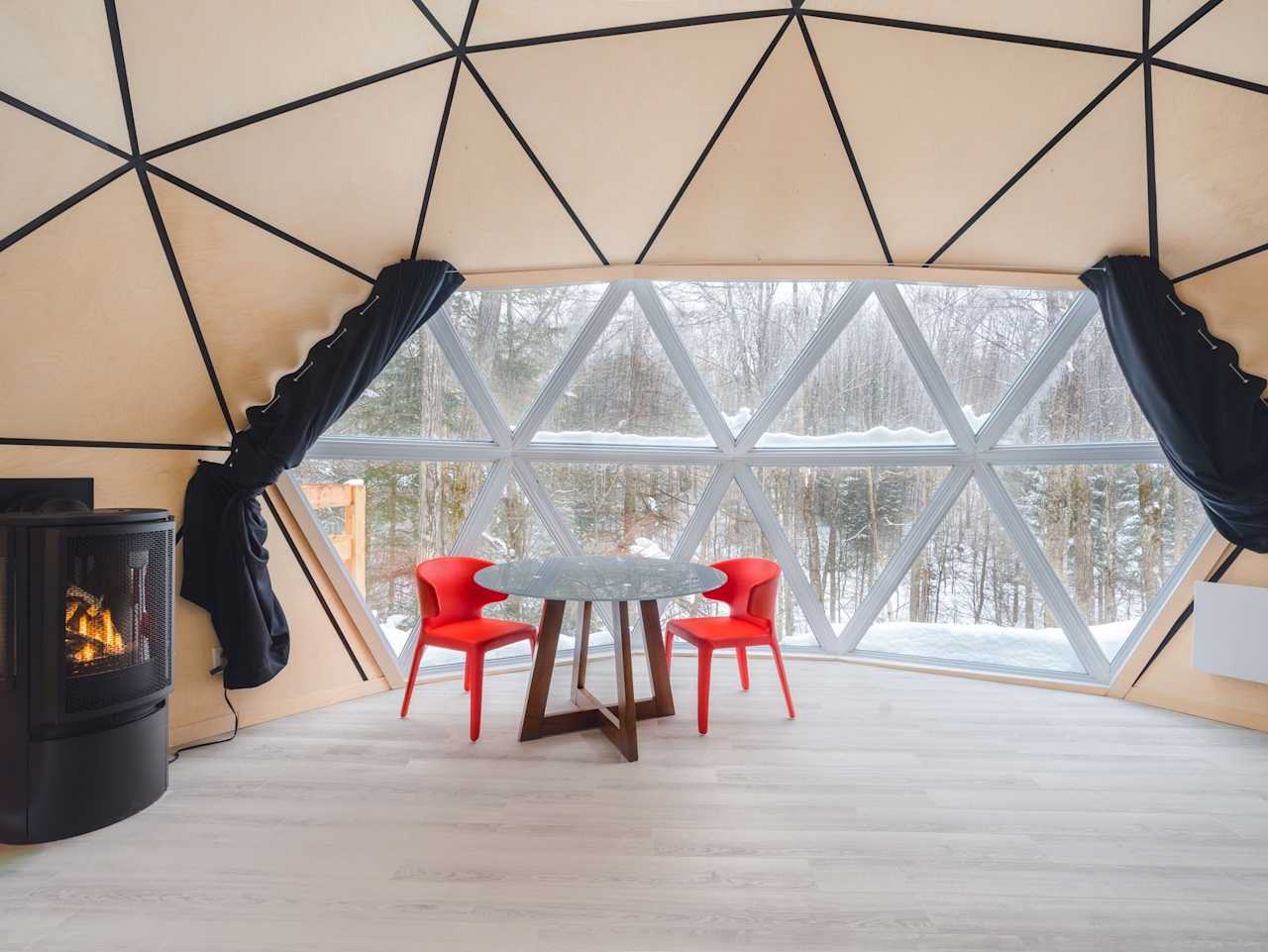 MICKY DOME BEL AIR TREMBLANT