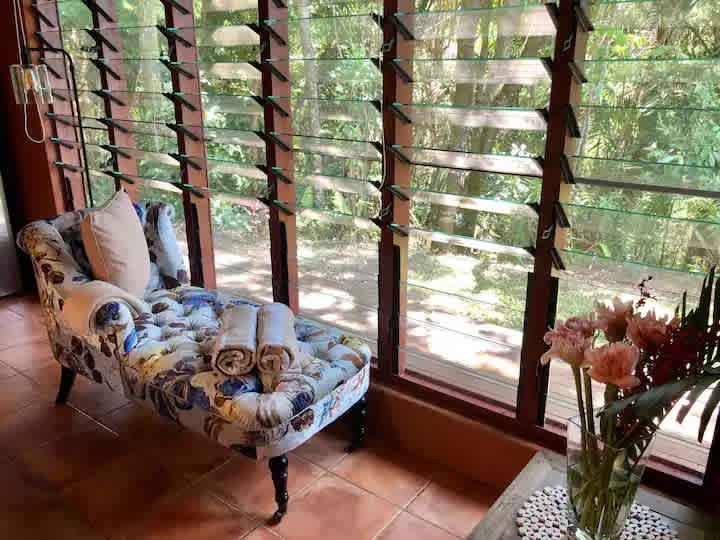 Gunnadoo Holiday Hut, Ocean Views