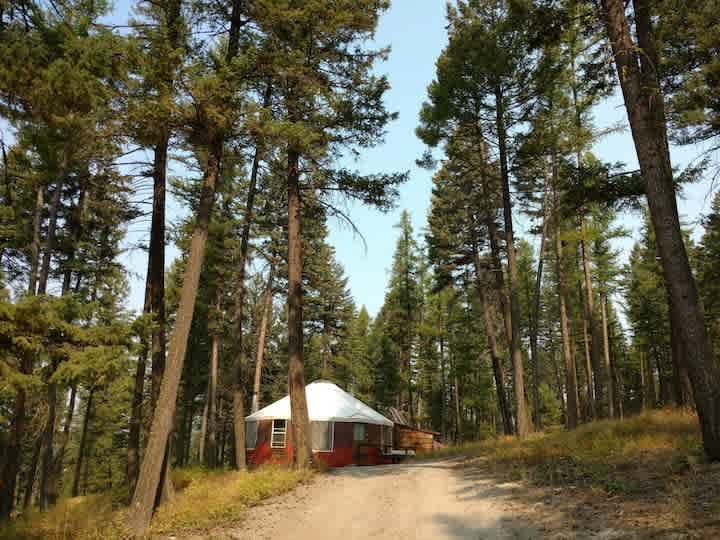 Magic Yurt/Solar powered/Whitefish