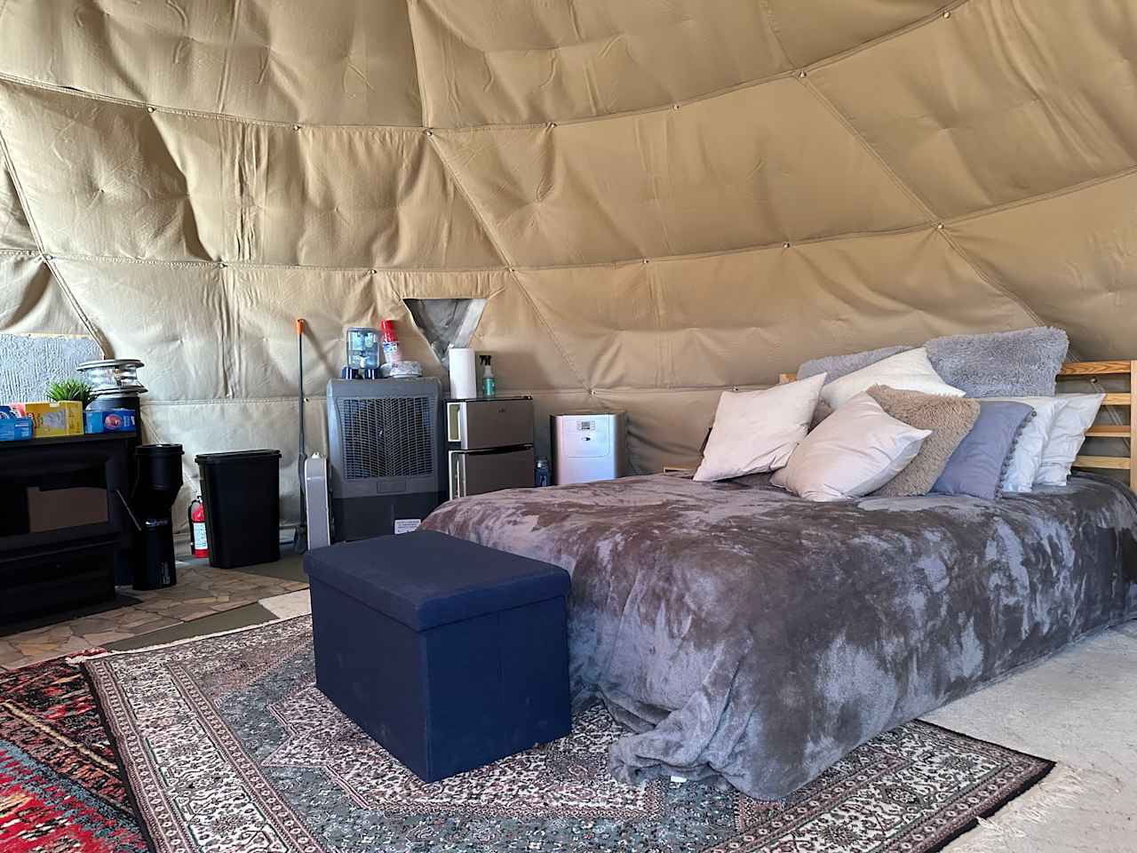 Desert Hideaway w/ Electricity!