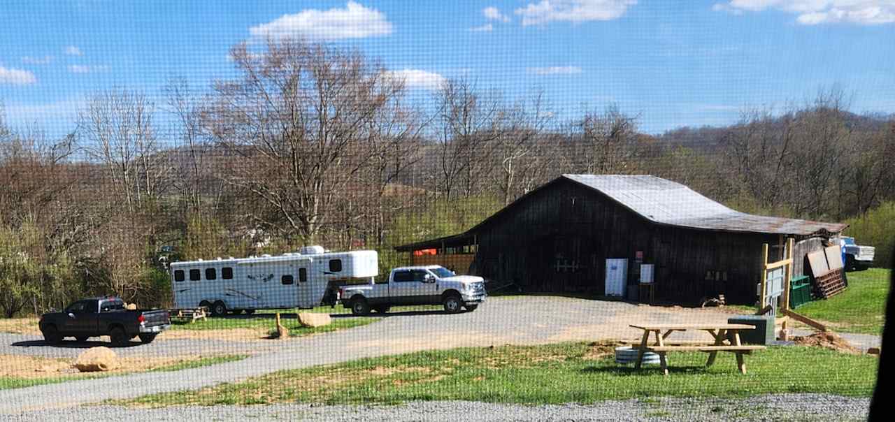 Barn with additional campers with horses.