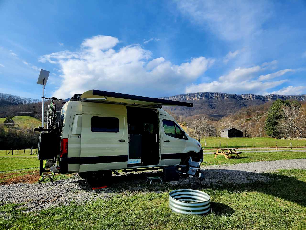 Site setup with Starlink. Great signal, plus the provided wi-fi is strong as well.