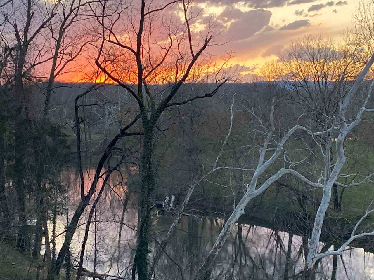North Fork River Retreat