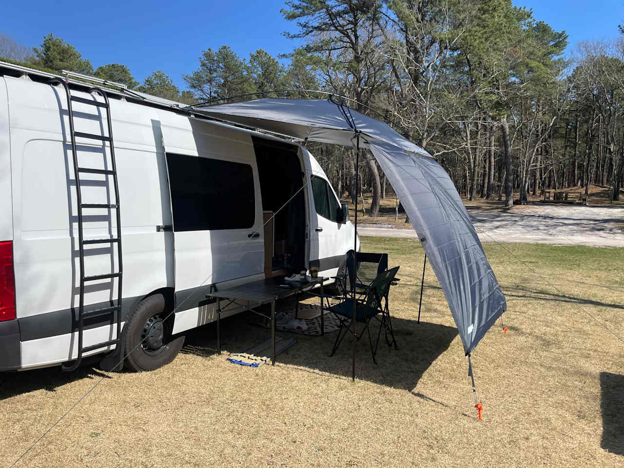 Perfect level spot for a nice evening!