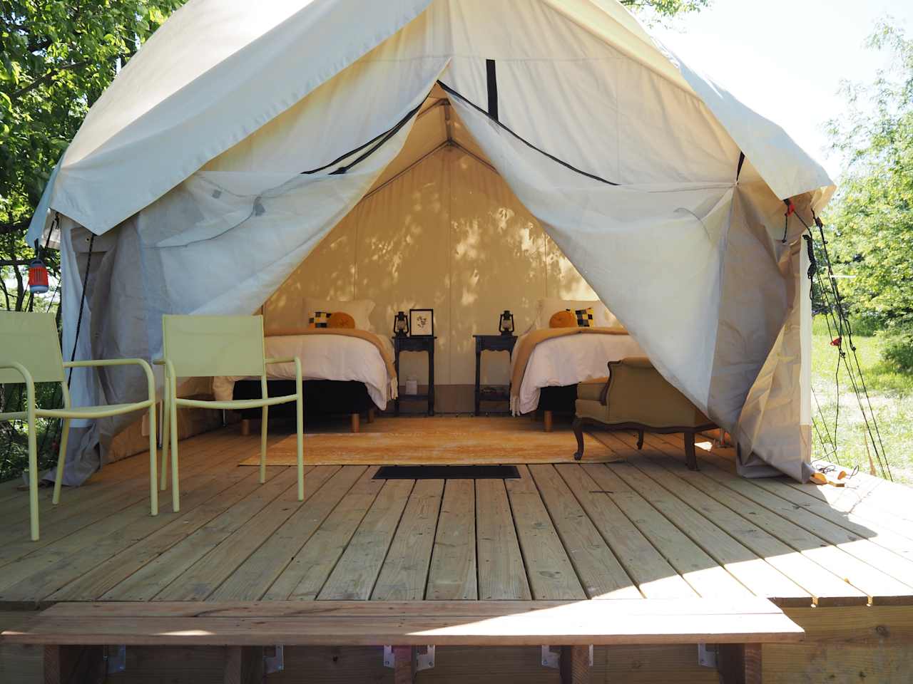 Meadowlark has two Extra Long Twin beds.
