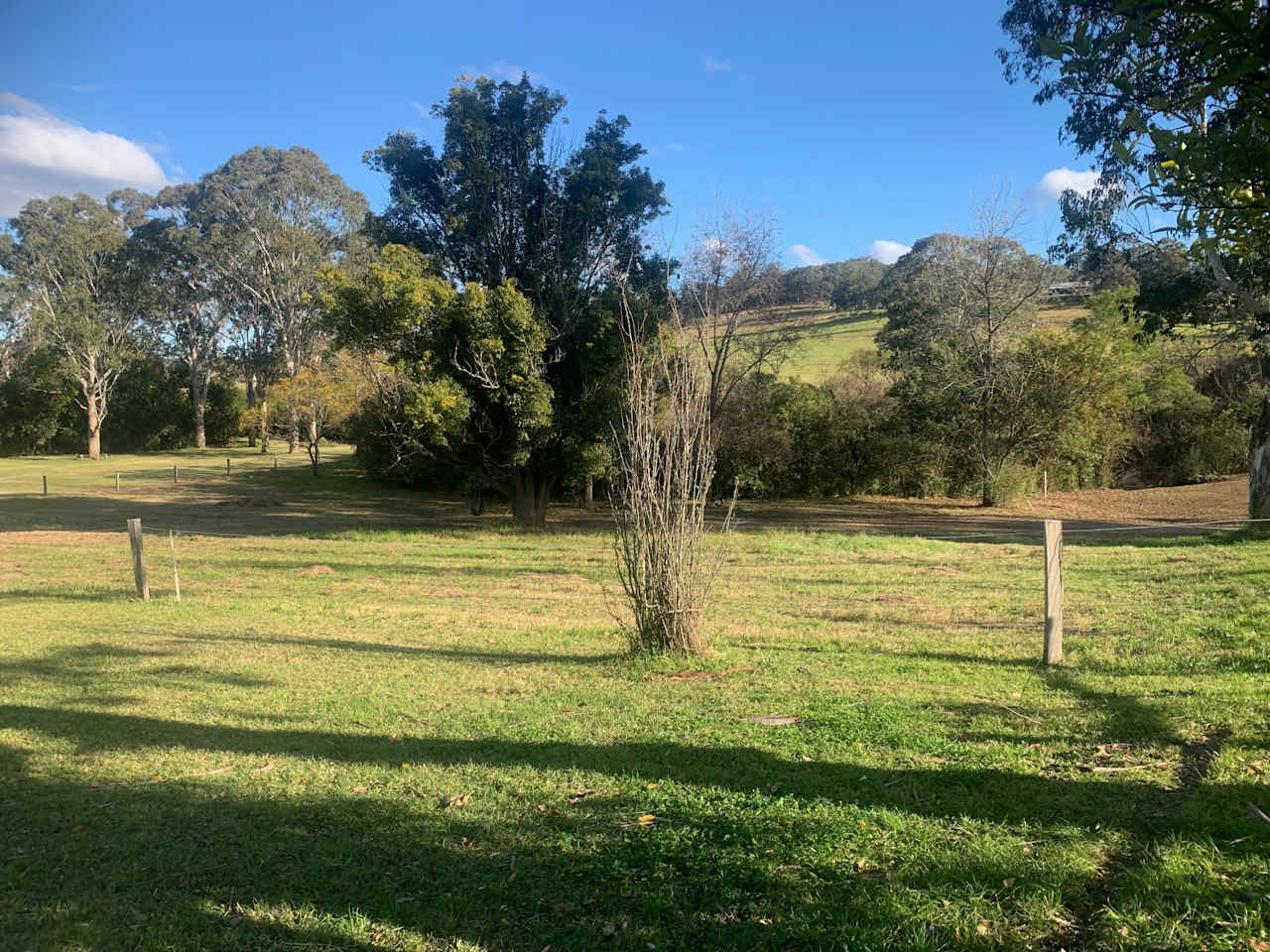 The Old Pub House Wollombi Camping