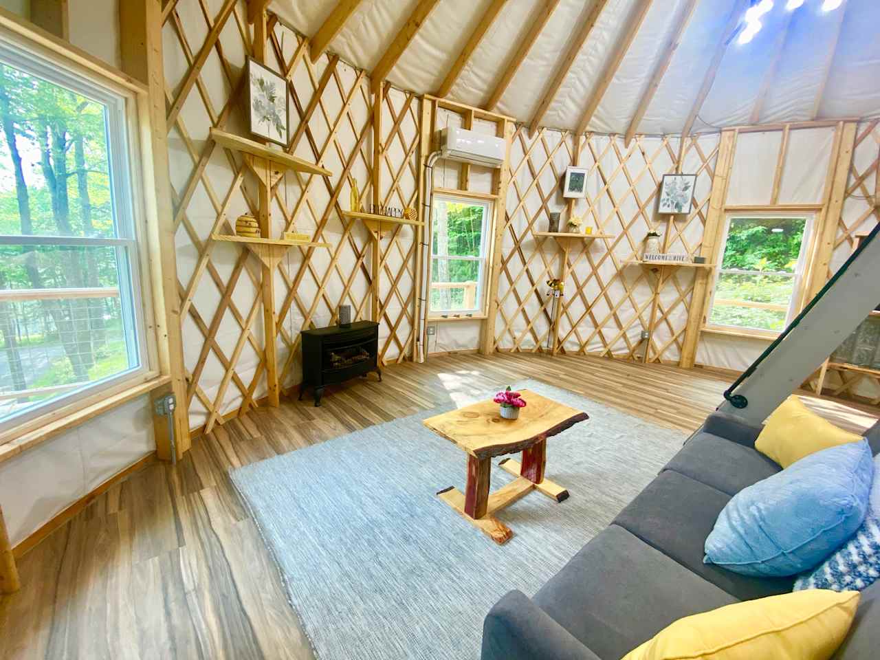 Bee Hive on the Mountain w/ Hot Tub
