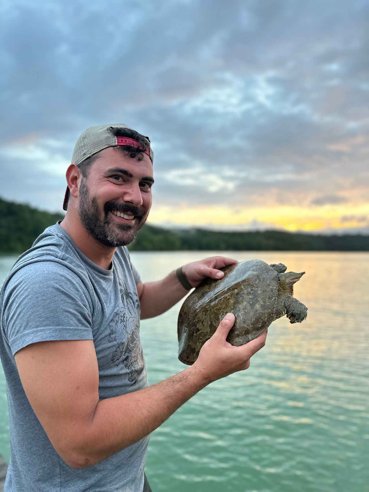LAKESIDE GETAWAY ON DOUGLAS