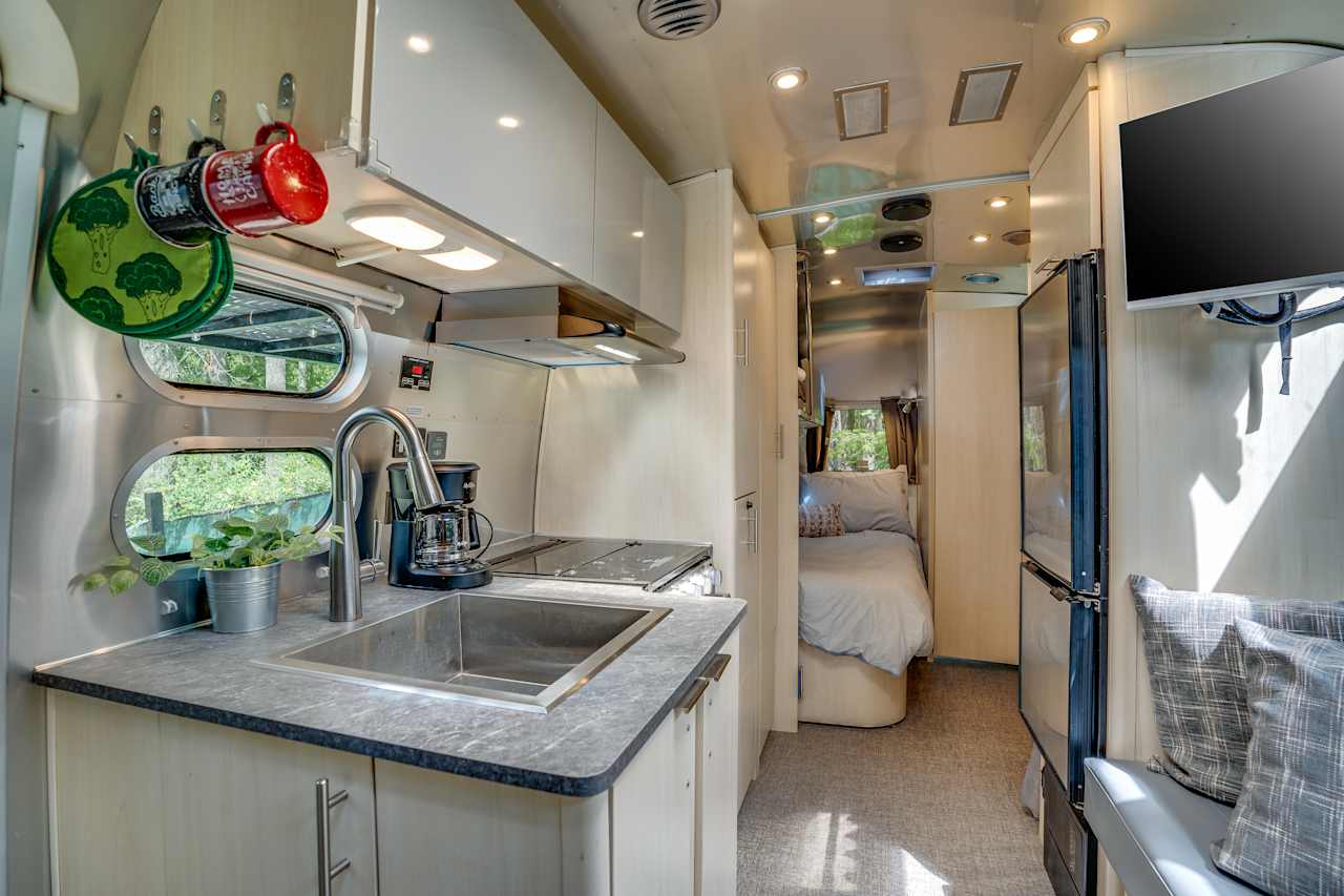 Airstream Glamping 1