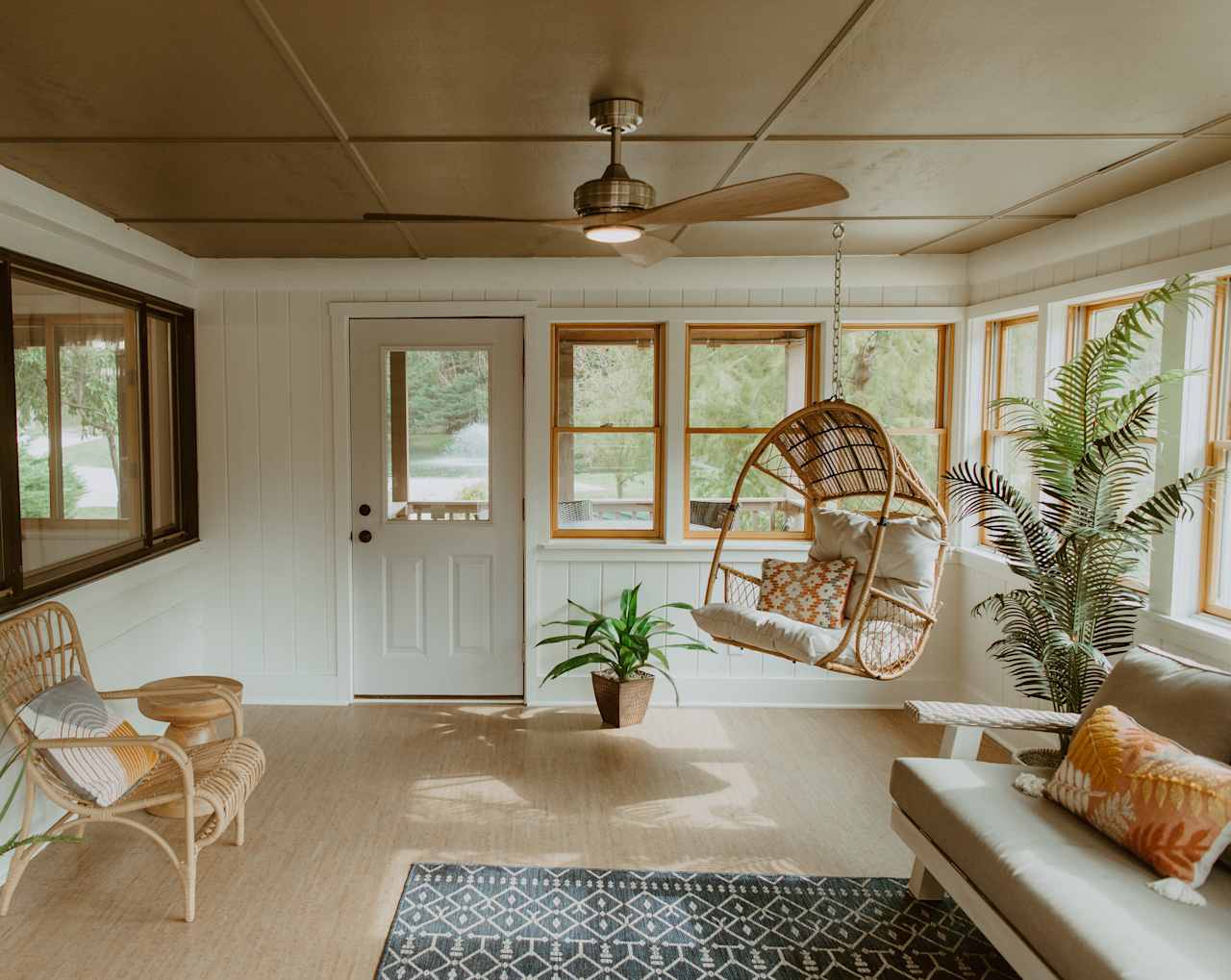 The Hideaway Cabins & Rural Retreat