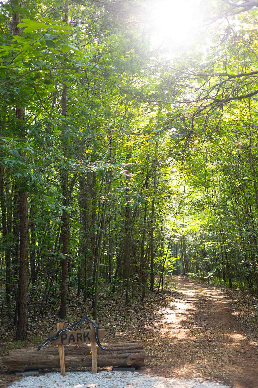 Your private parking spot and trail to Glamp