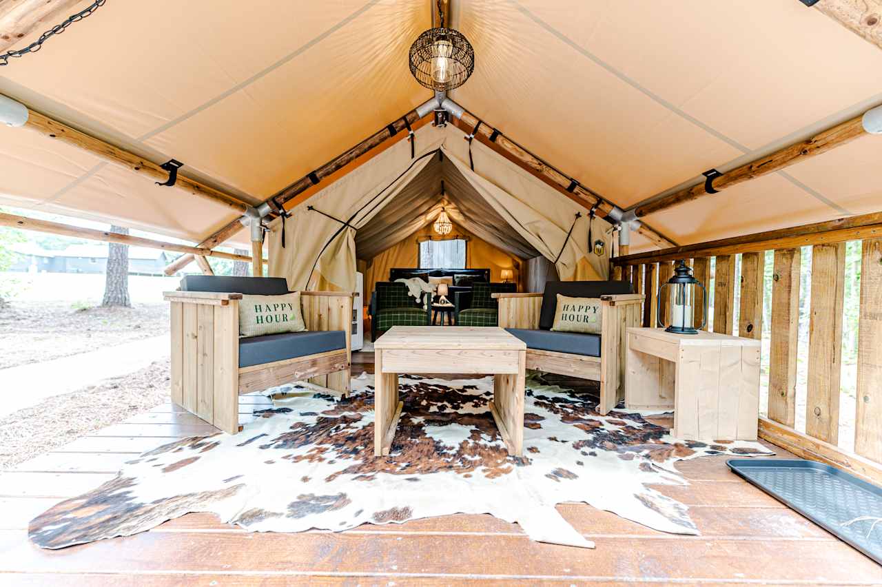 Sugarneck Glamping Resort