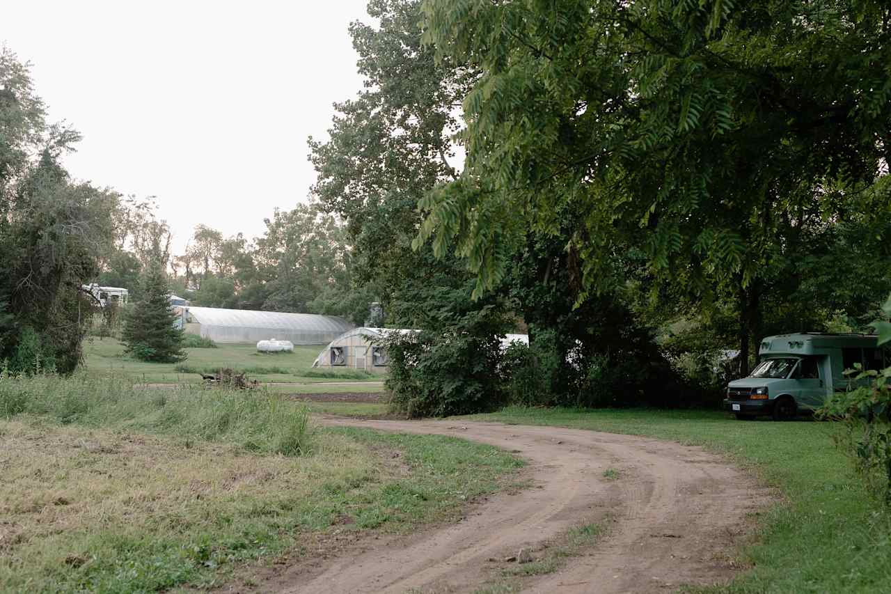 Easy access to the road. 