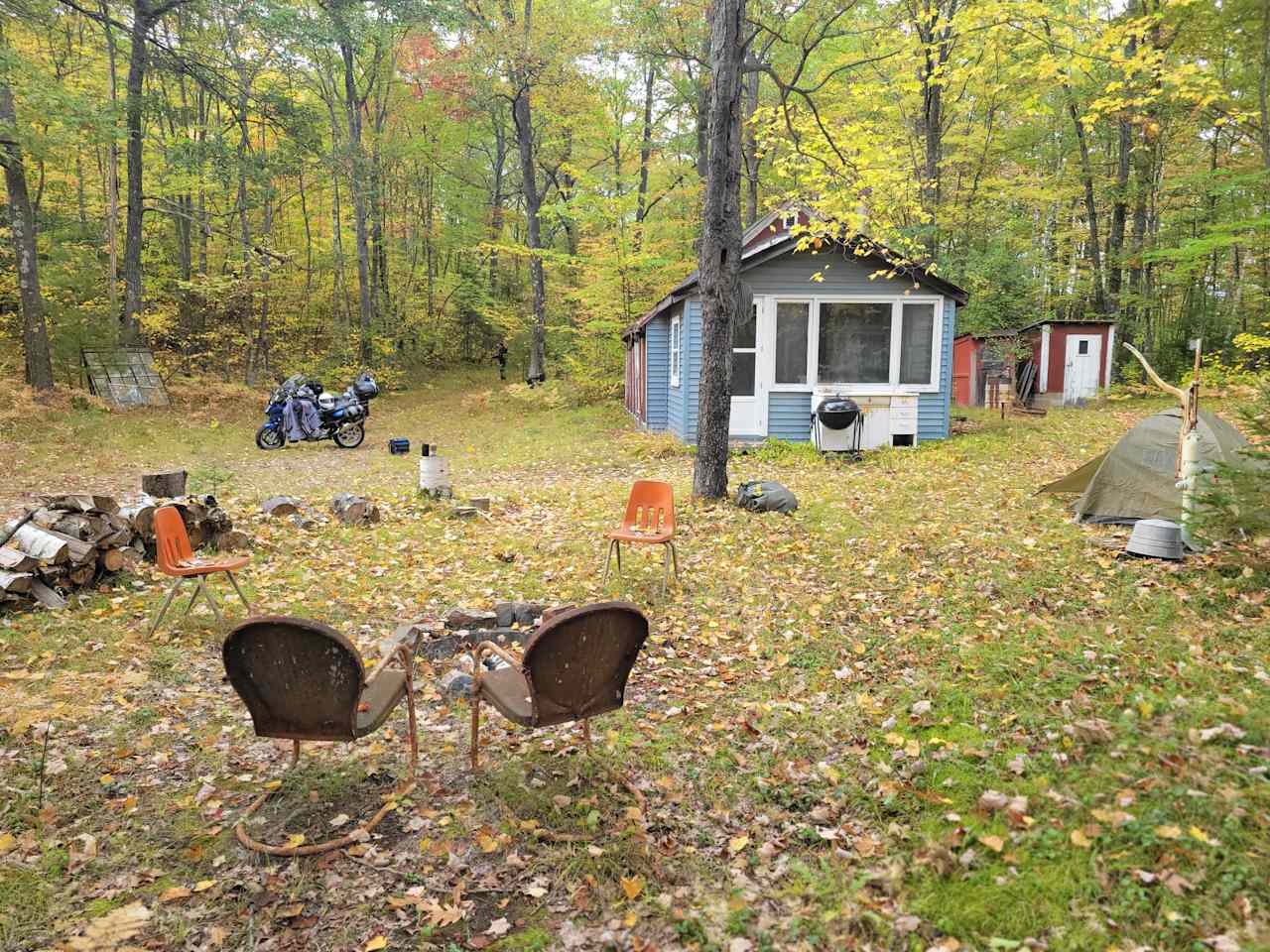 Dunbar WI Creekside wooded escape!