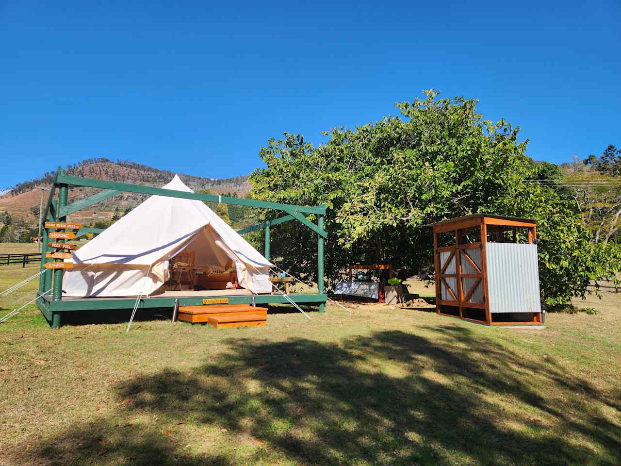 Illinbah Glamping off grid .