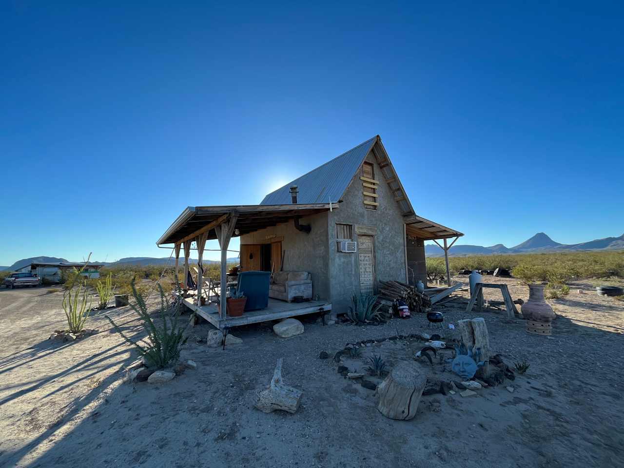 Casa de Keaveny Cabin and Campsite