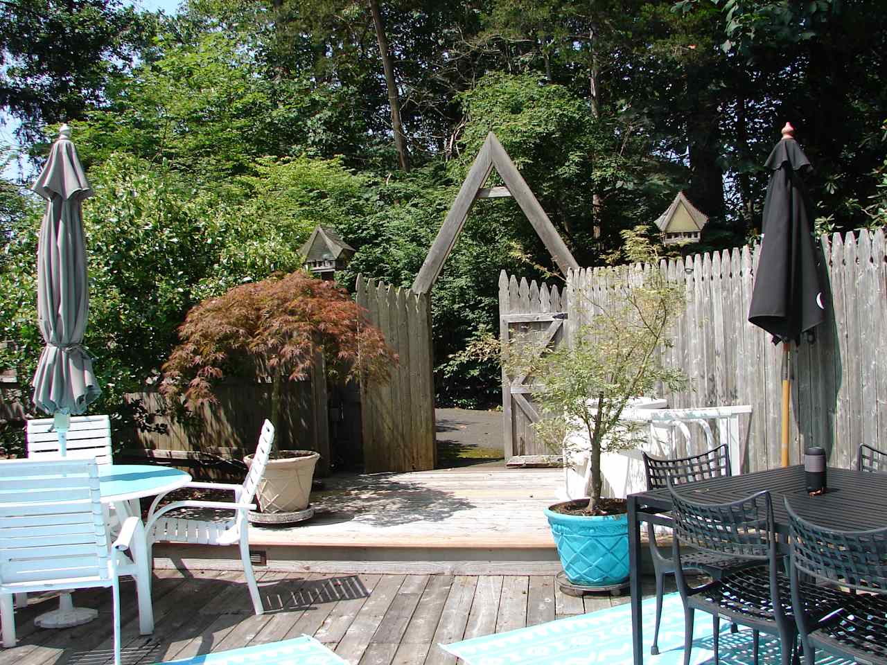 Romantic Botanical Glamping
