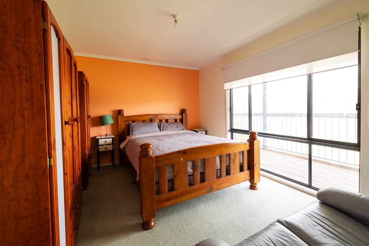 Master Bedroom (Bedroom 1)