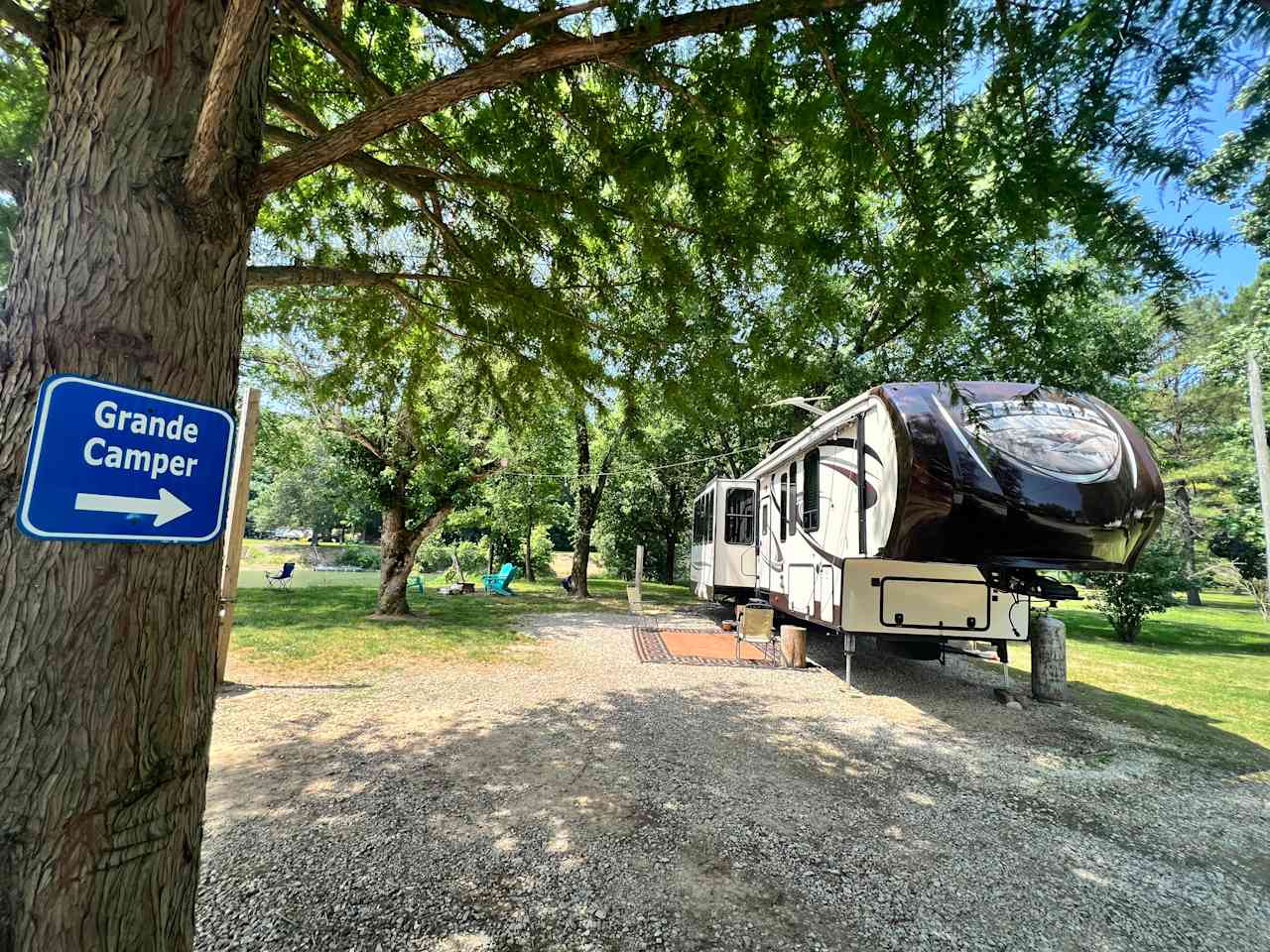 Grande Riverfront RV Hookup/WIFI