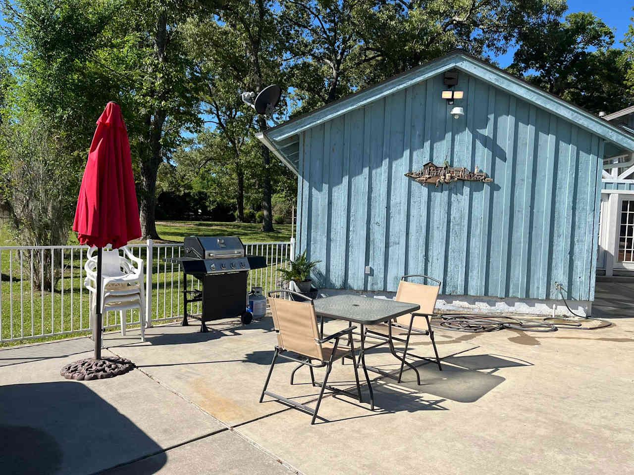The Blue Ranch Guest House