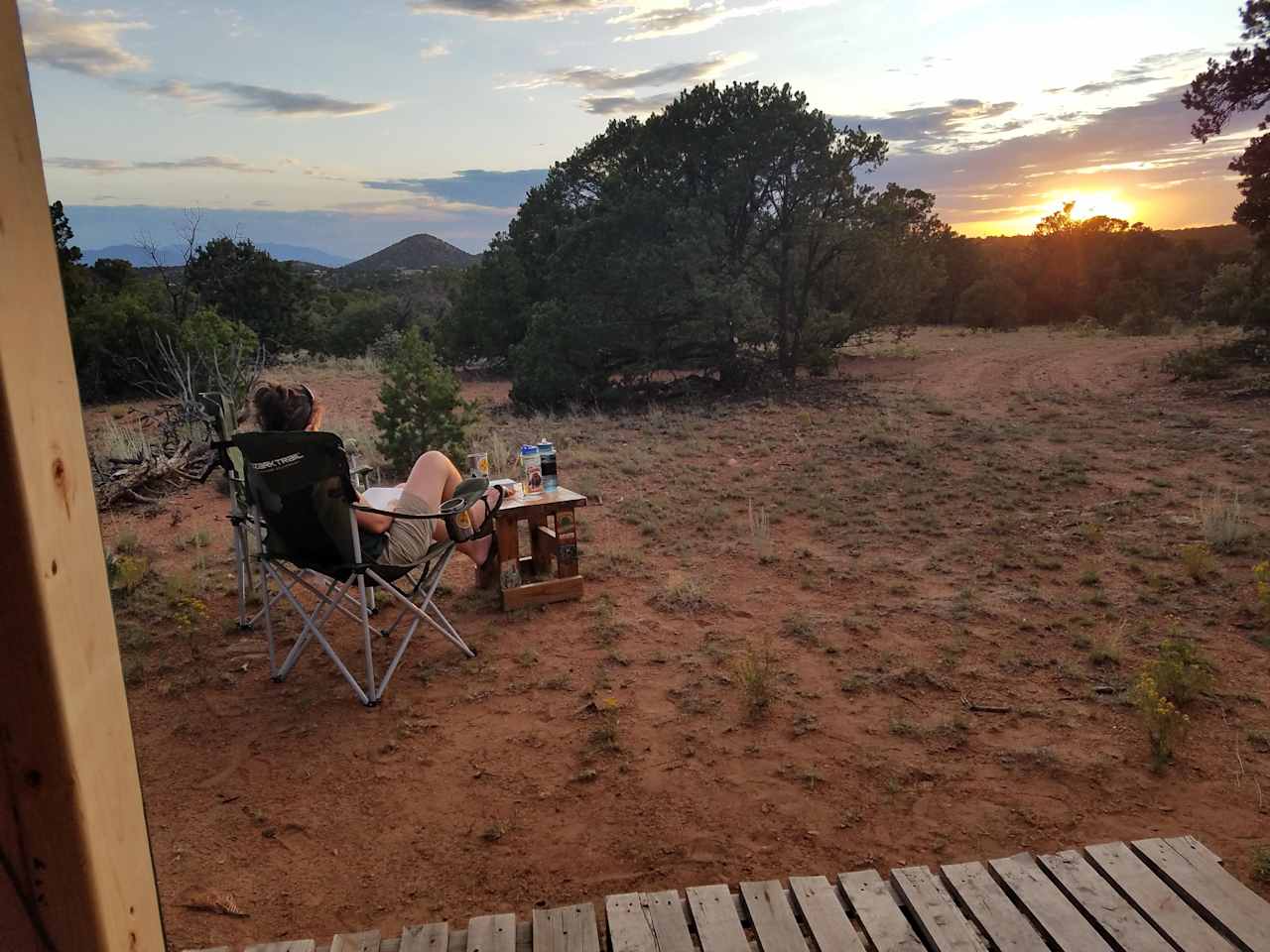 Santa Fe Ridgetop Oasis - Hike In