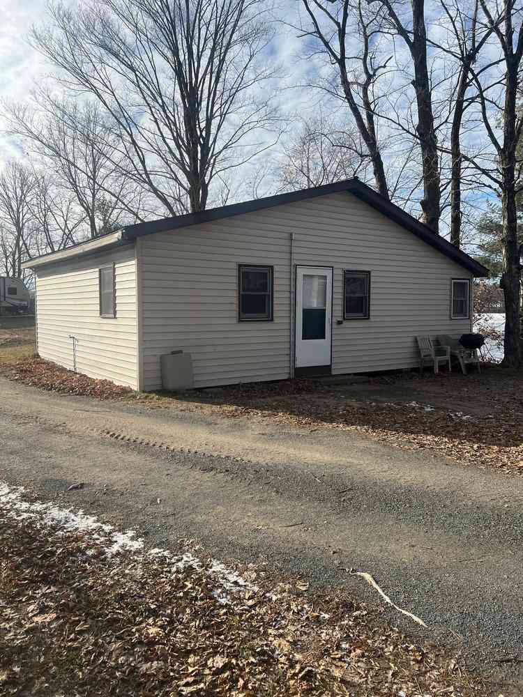 Poskin Lake Resort
