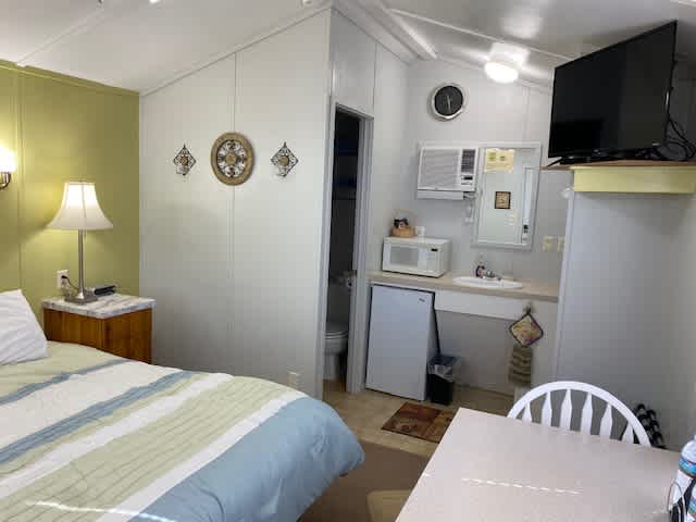Silver Wind RV Park and Cabins