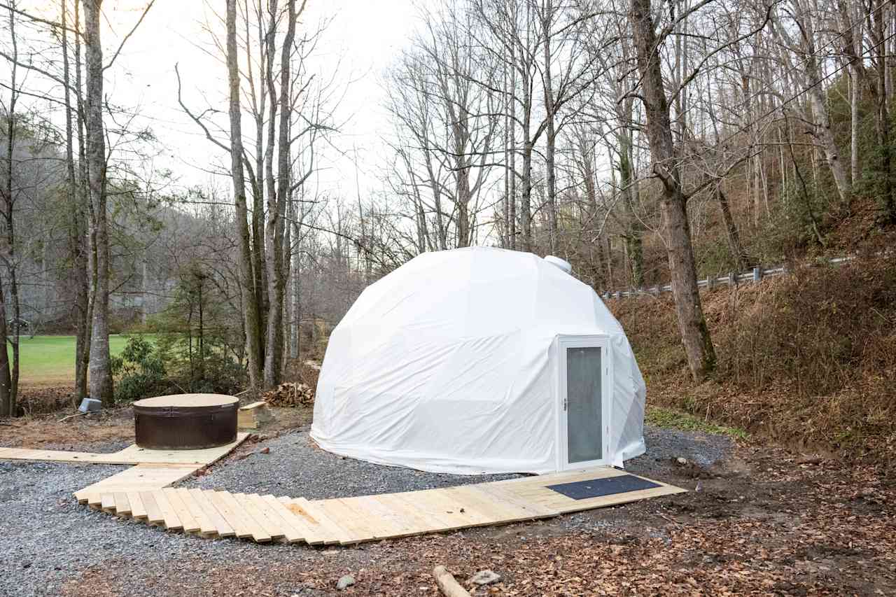 Creekside Domes Hot Tub Or Sauna