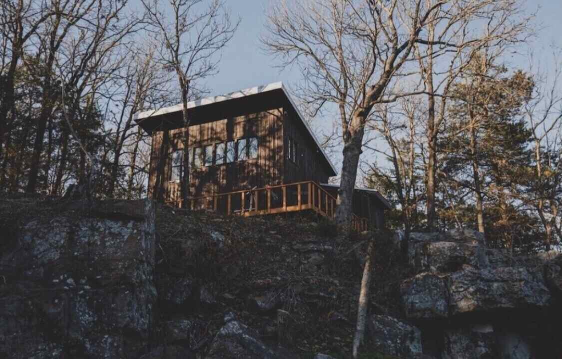 Hill Top Lodging