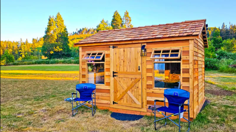 The exterior of our lovely Country Cabin.