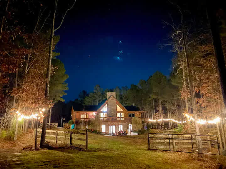 Whispering Pines Cabin Guest Suite