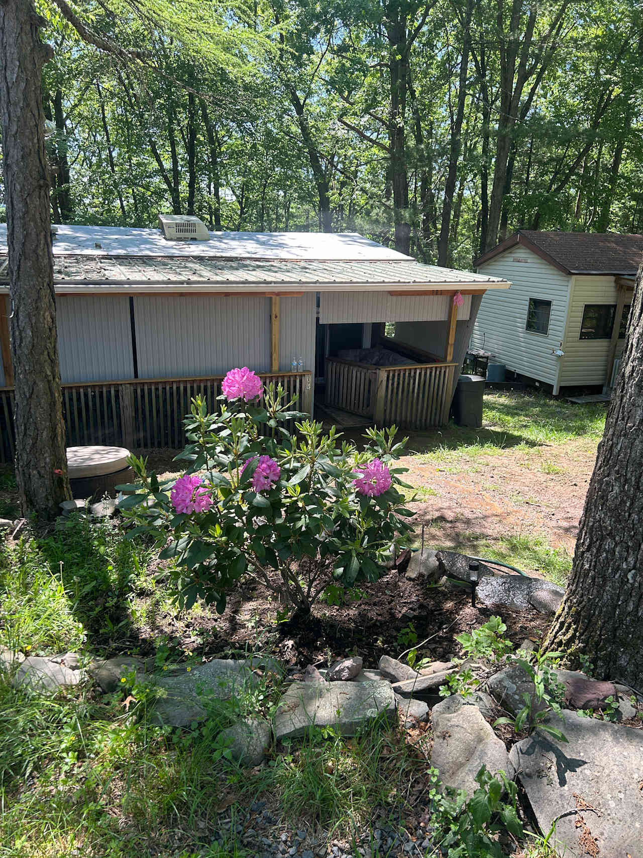 64 Yogi Blv Hawley 18428 . Manufactured home