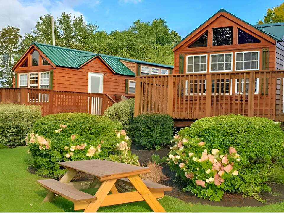 Bass Lake Resort