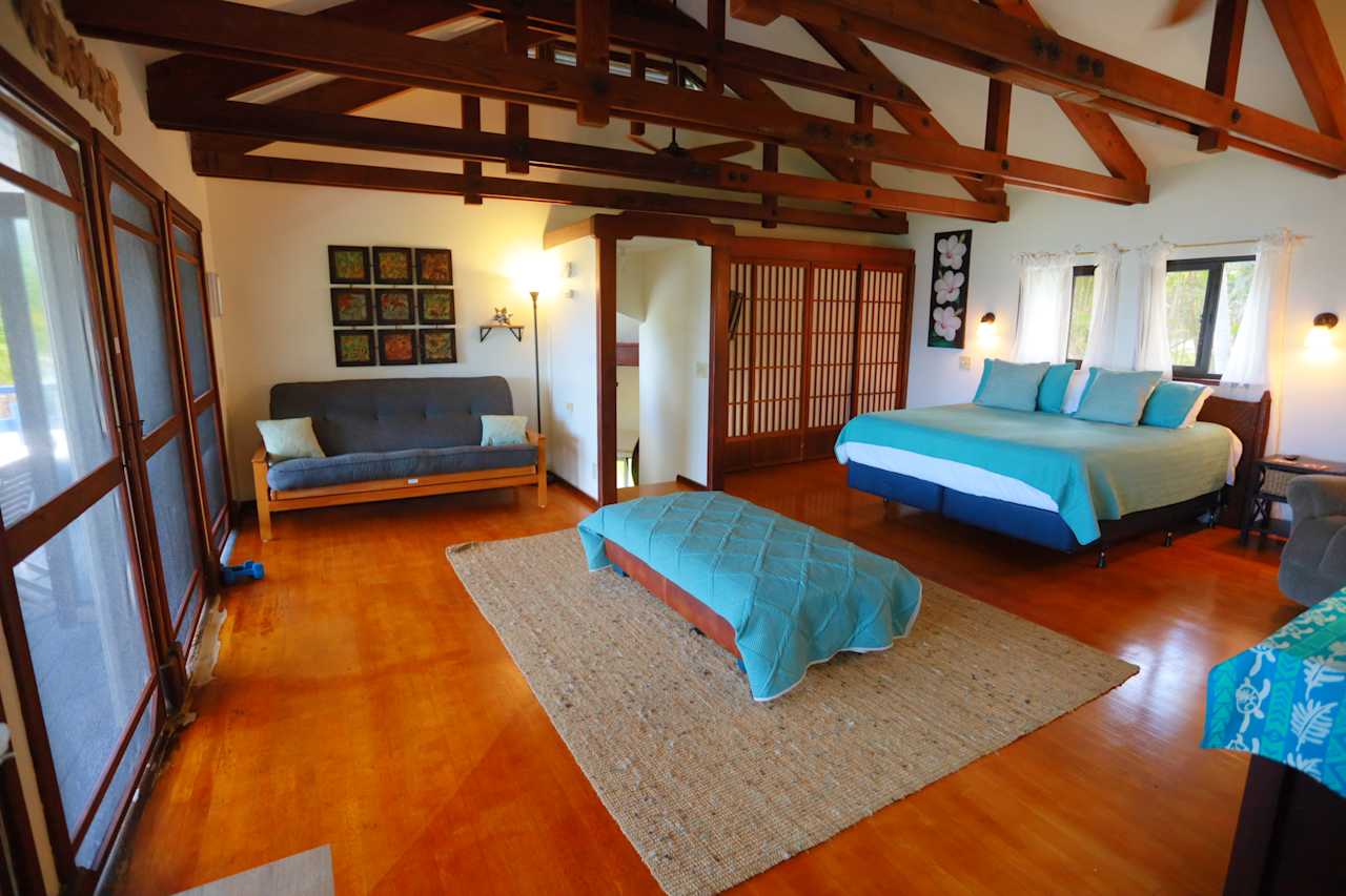 Black Sand Beach Bungalow +Swim Spa