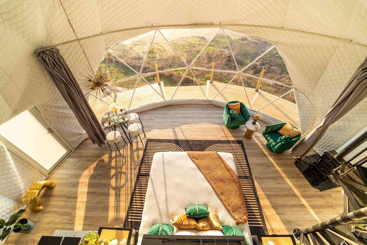Stunning Dome Retreat w/Hot Tub