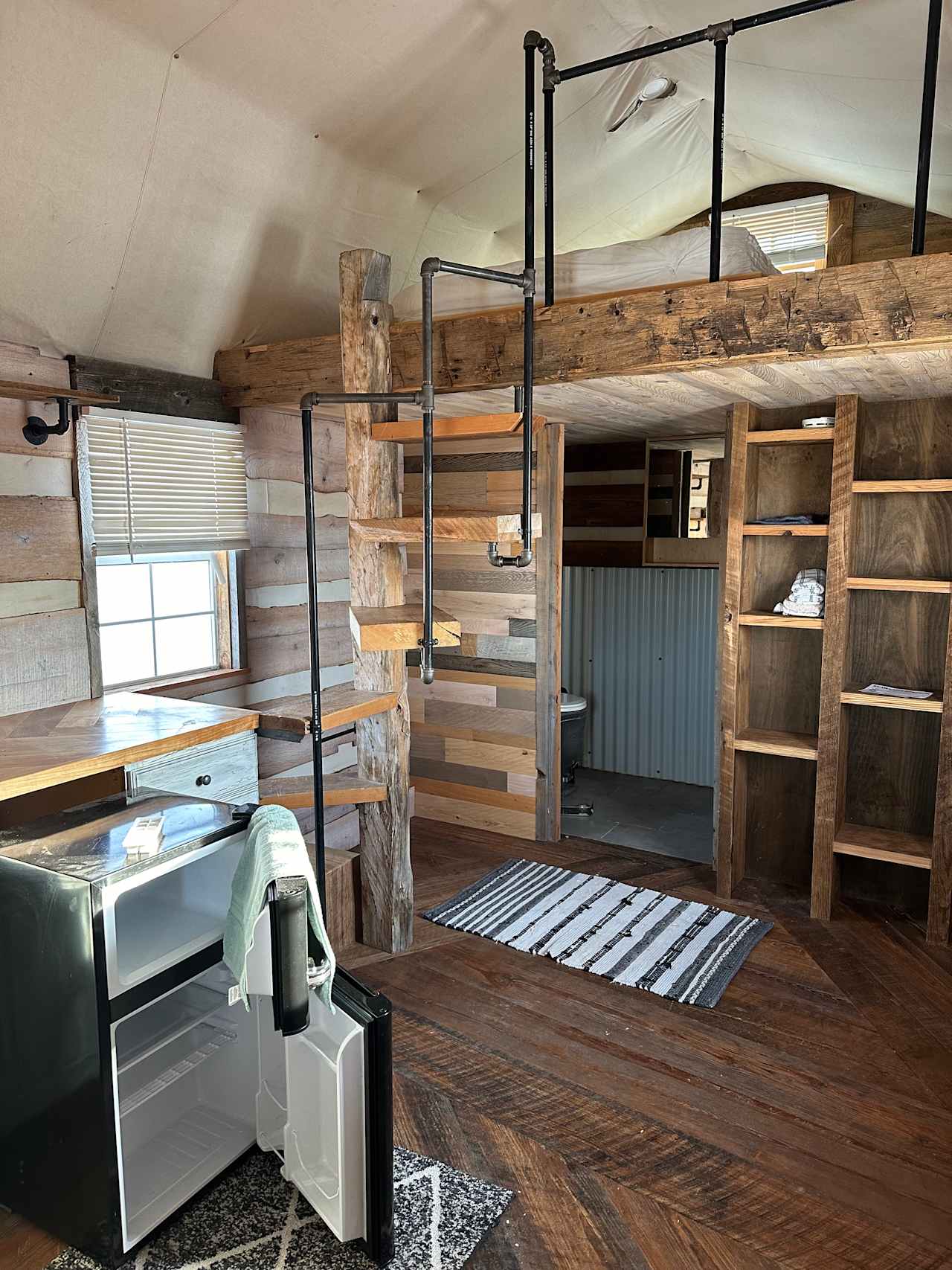 Madison River tiny house/camp site