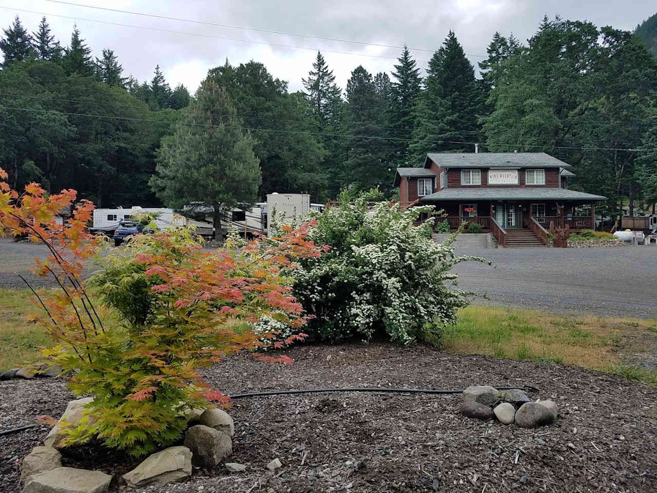 Dog Mountain & Wind Mountain RV Resort & Lodge