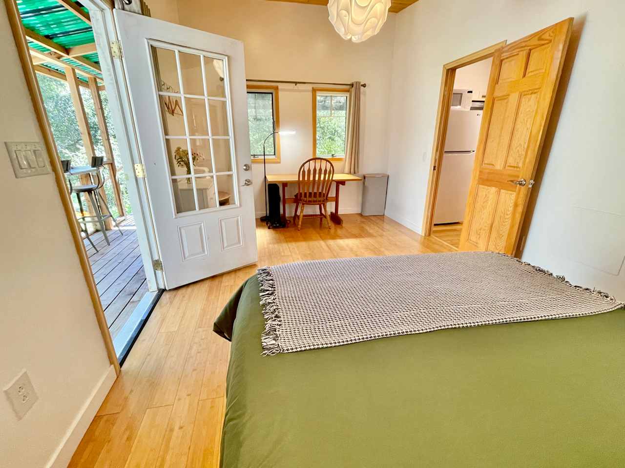 Comfy Studio Near Trails & Beaches