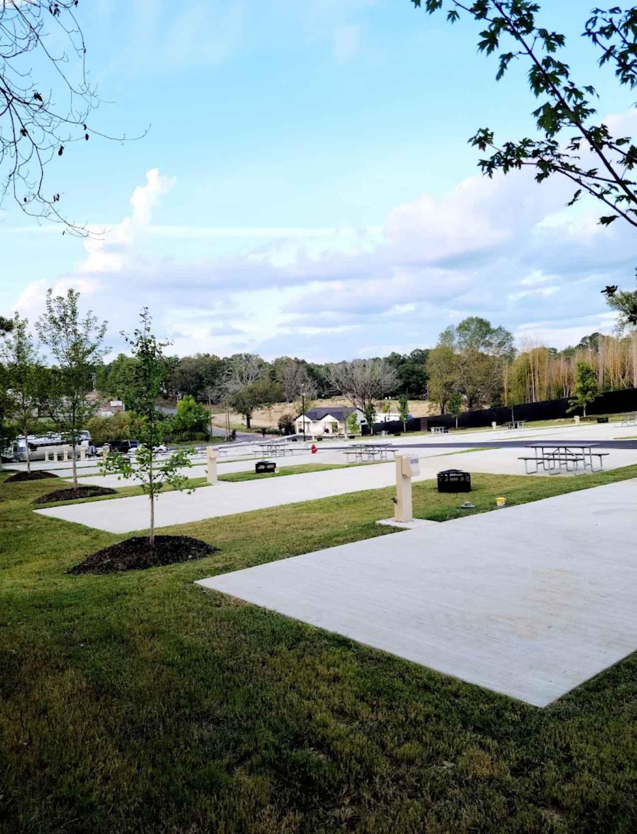 Hot Springs Luxury Park-Finish Line