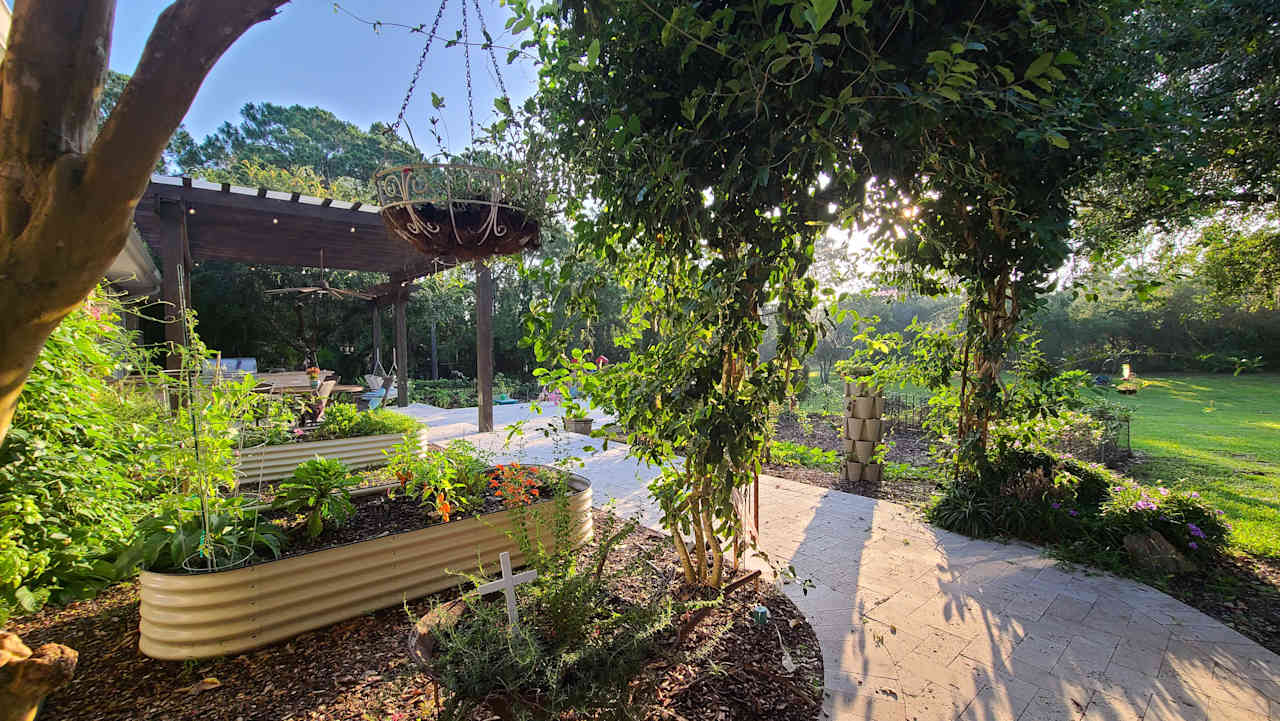 Southern Dirt Farm And Garden