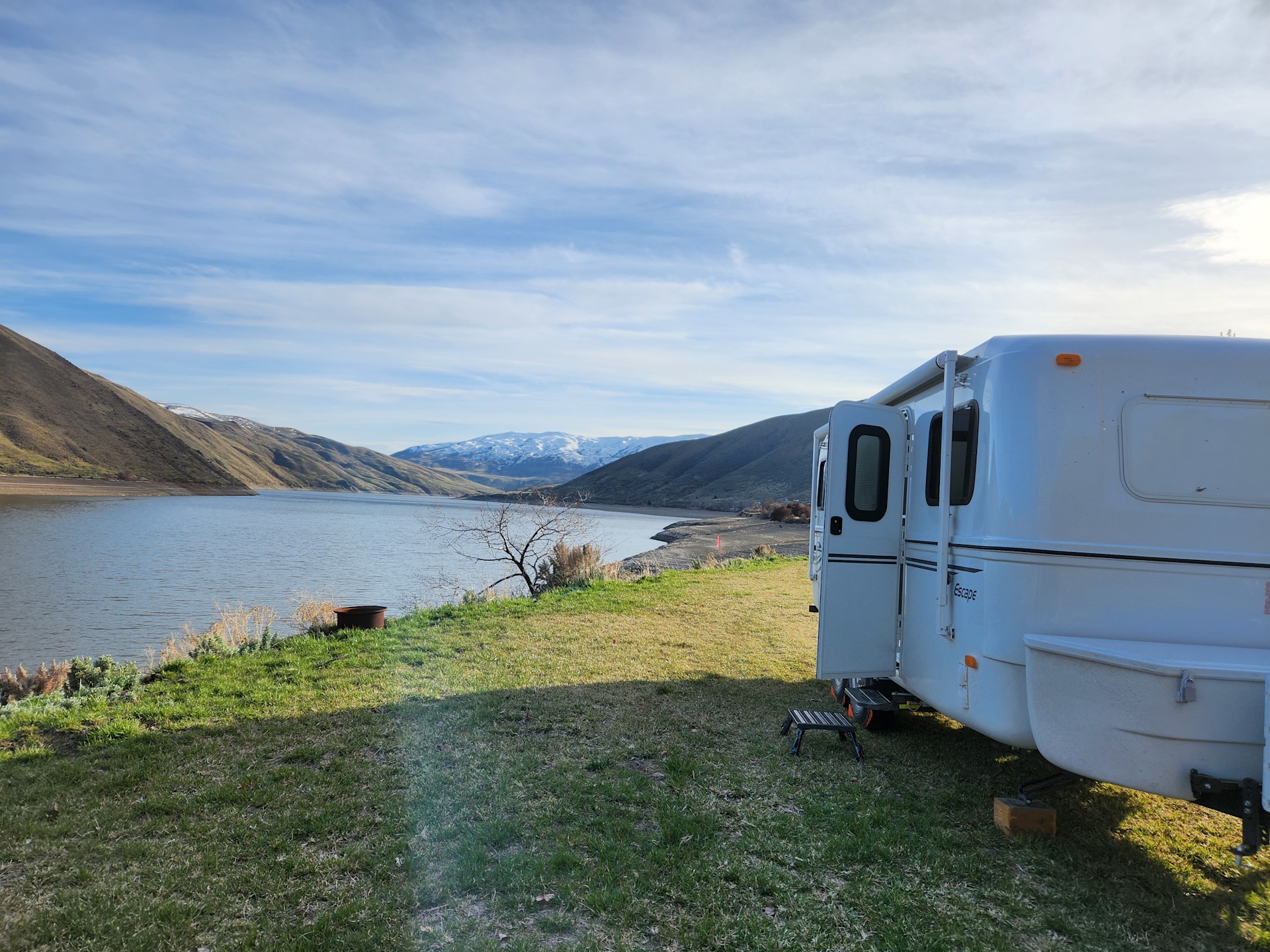 Waterfront cabin and camping
