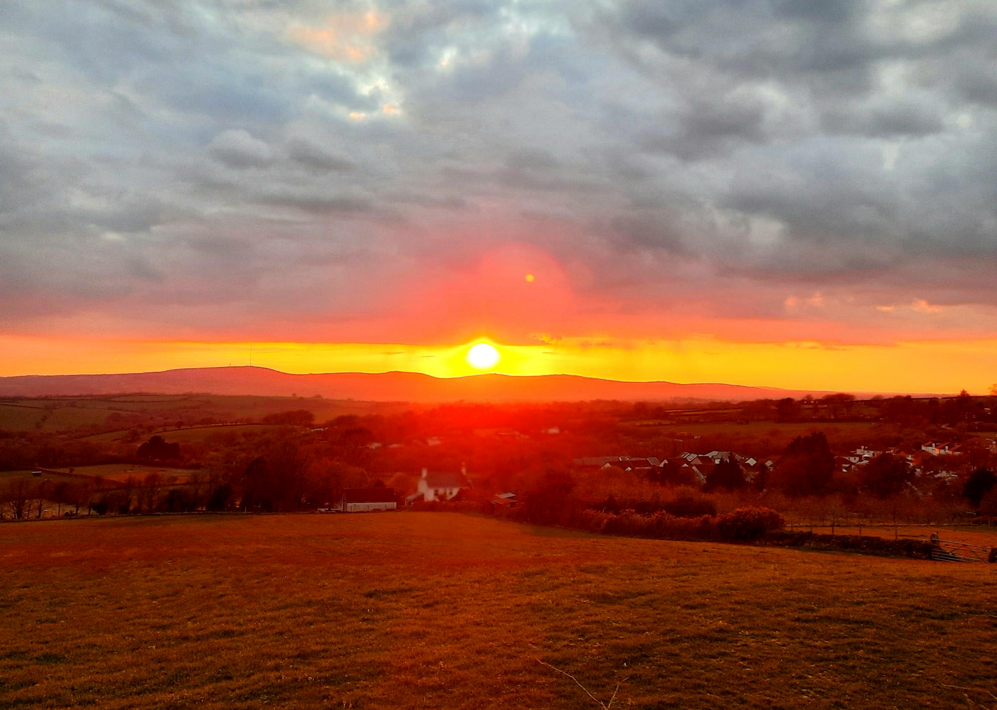 Grass Pitch for Camper Van Motor home Stunning Sunrise & Sunsets