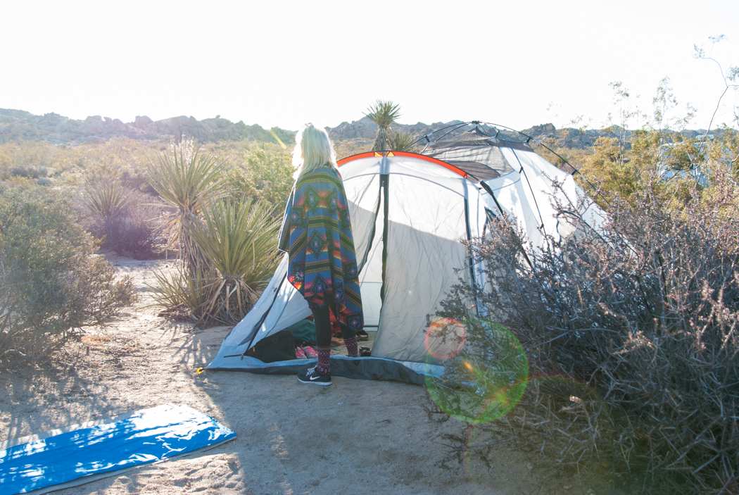 On a spontaneous weekend trip to Joshua Tree, we arrived after dark and woke up to a magical desert sunrise.