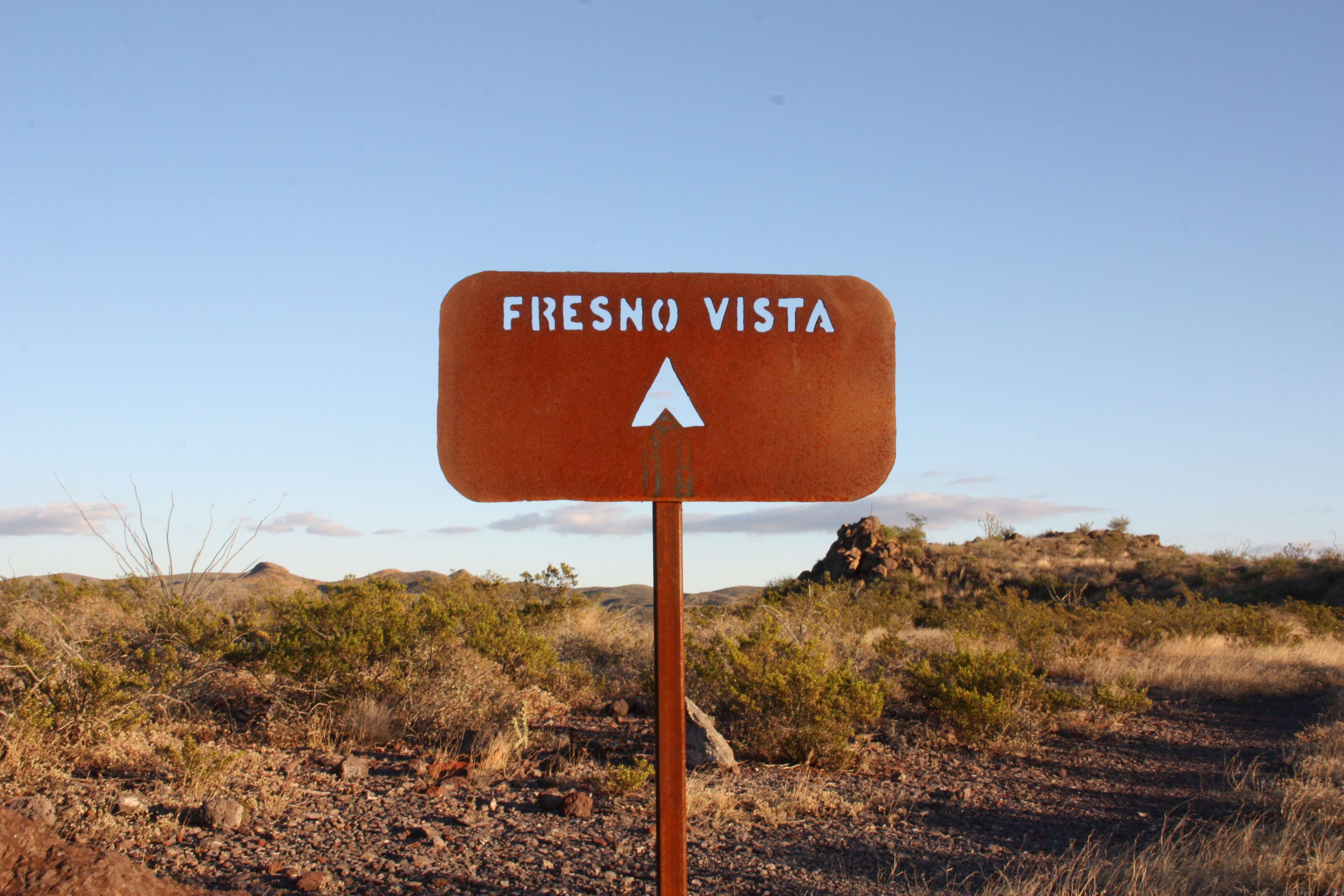 Access point from the main park road. Photo by Lisa Rawlinson.