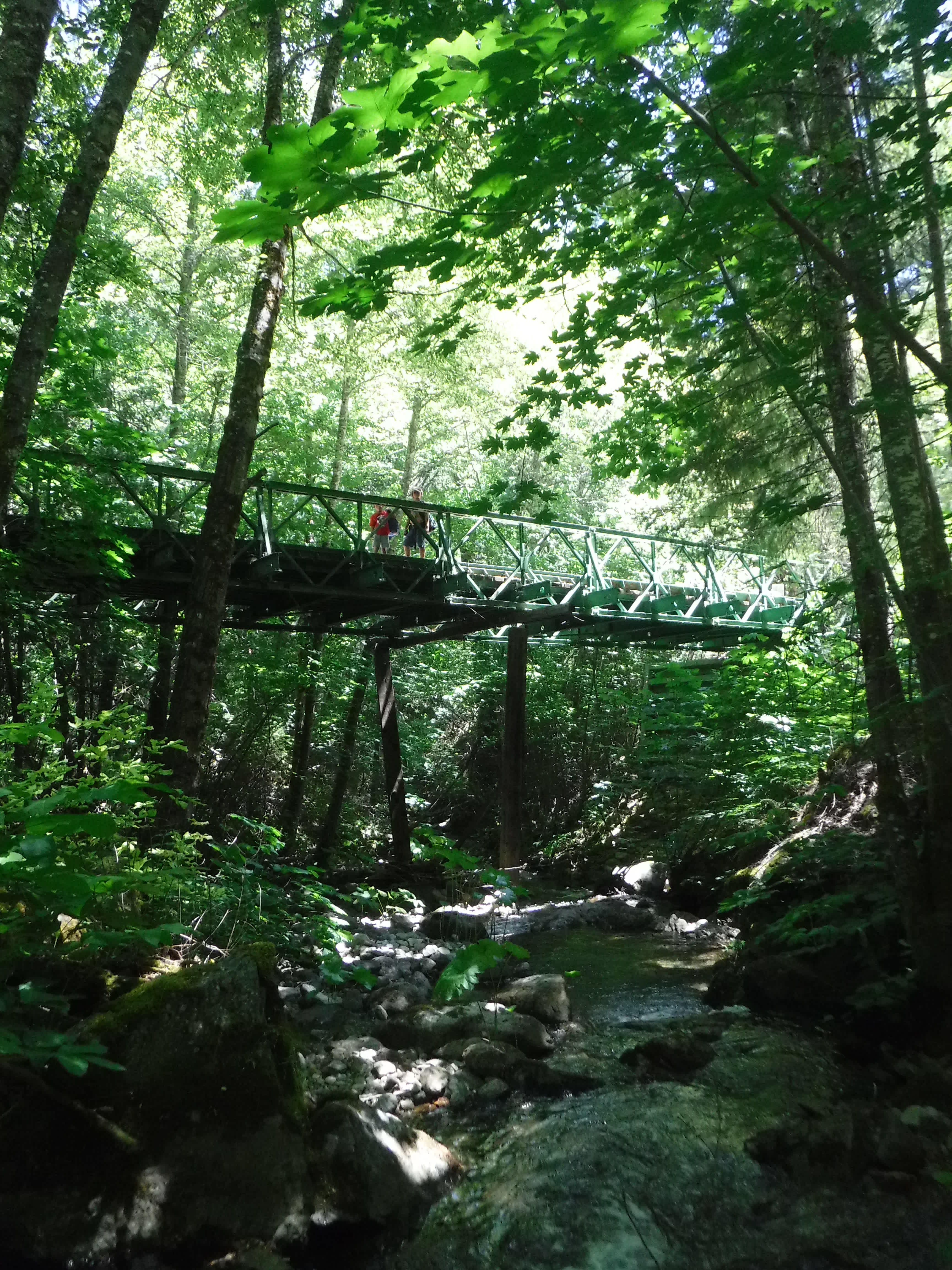 Great trails nearby. 