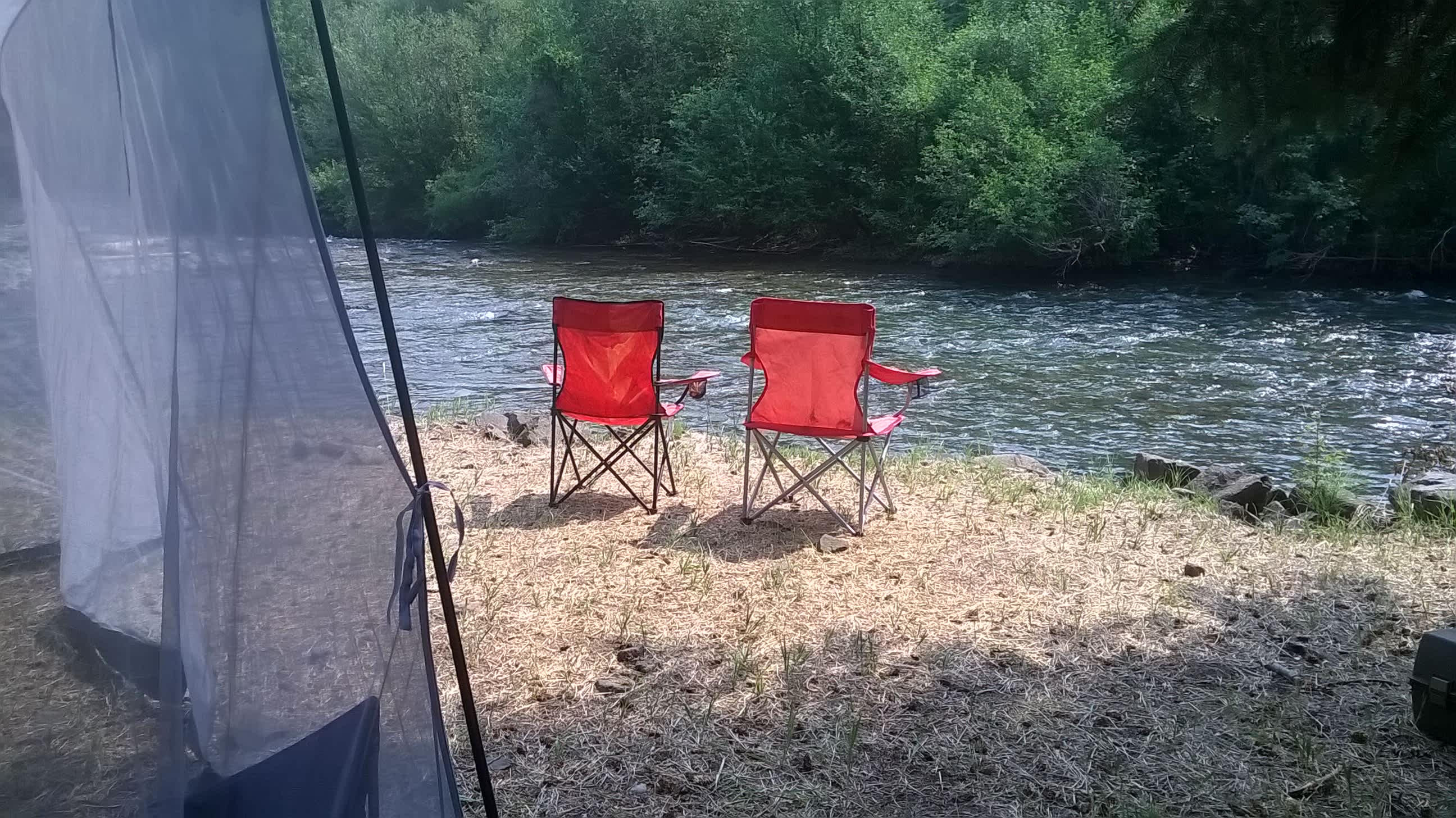 It's 5:00 at the "Three Spruces"