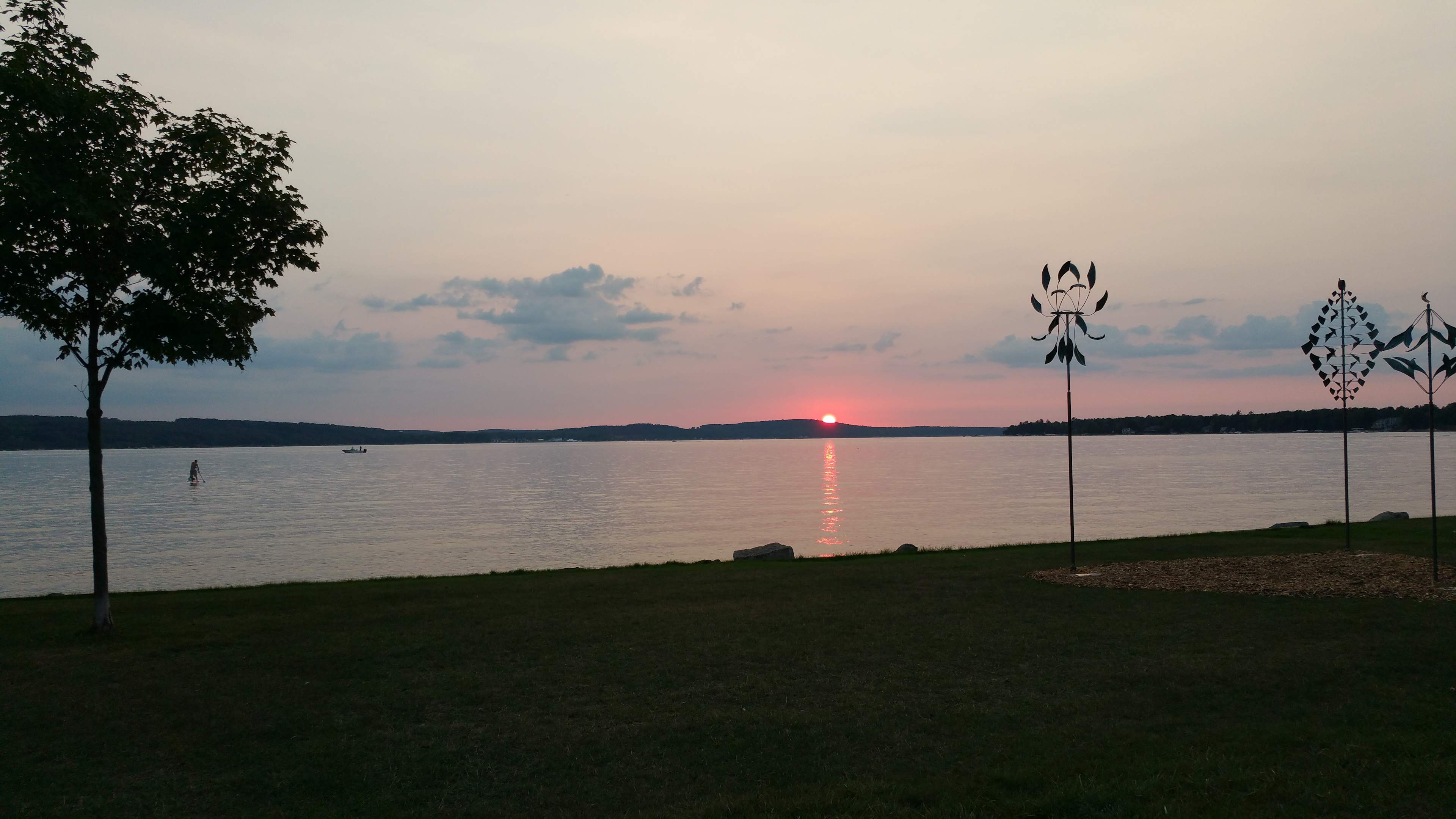 Public access to the Lake Chaileeoix nearby!