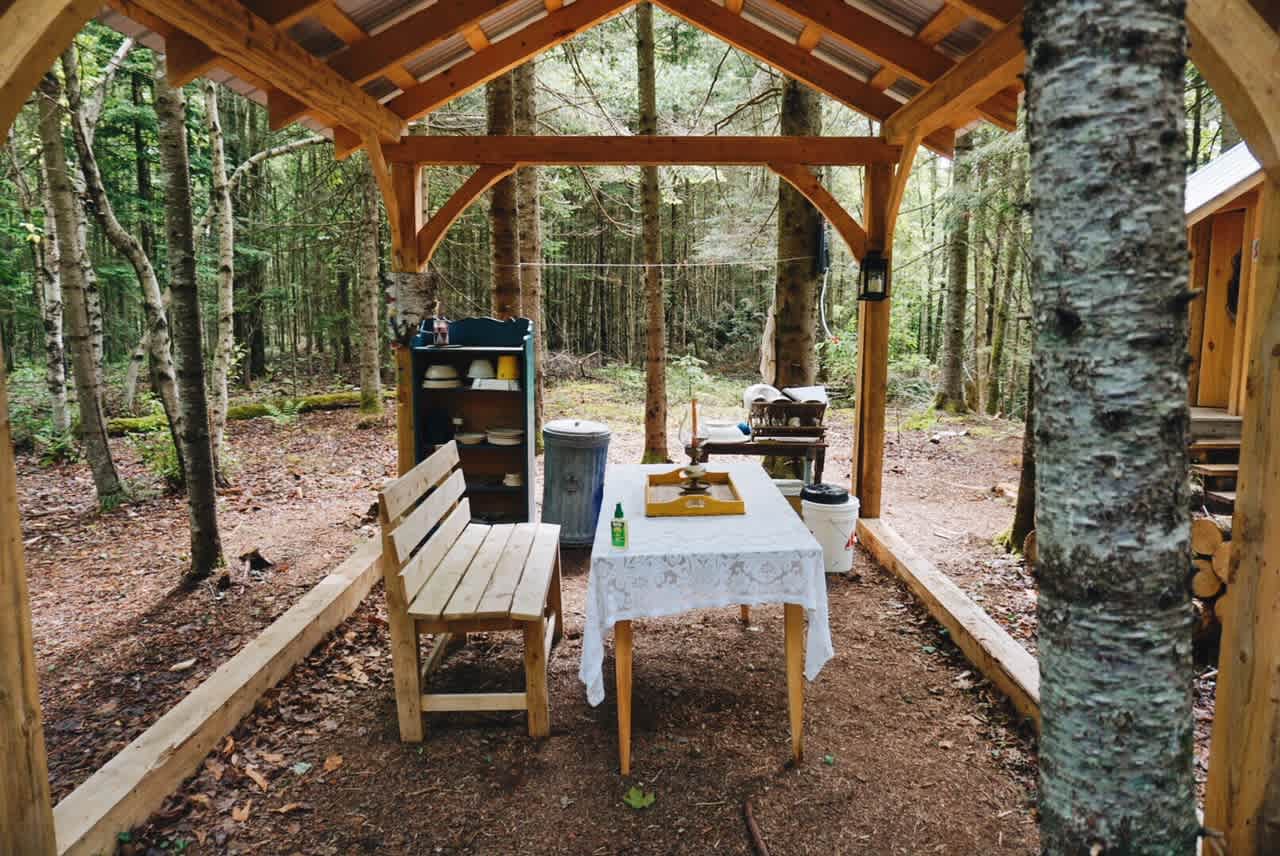 "dining room"