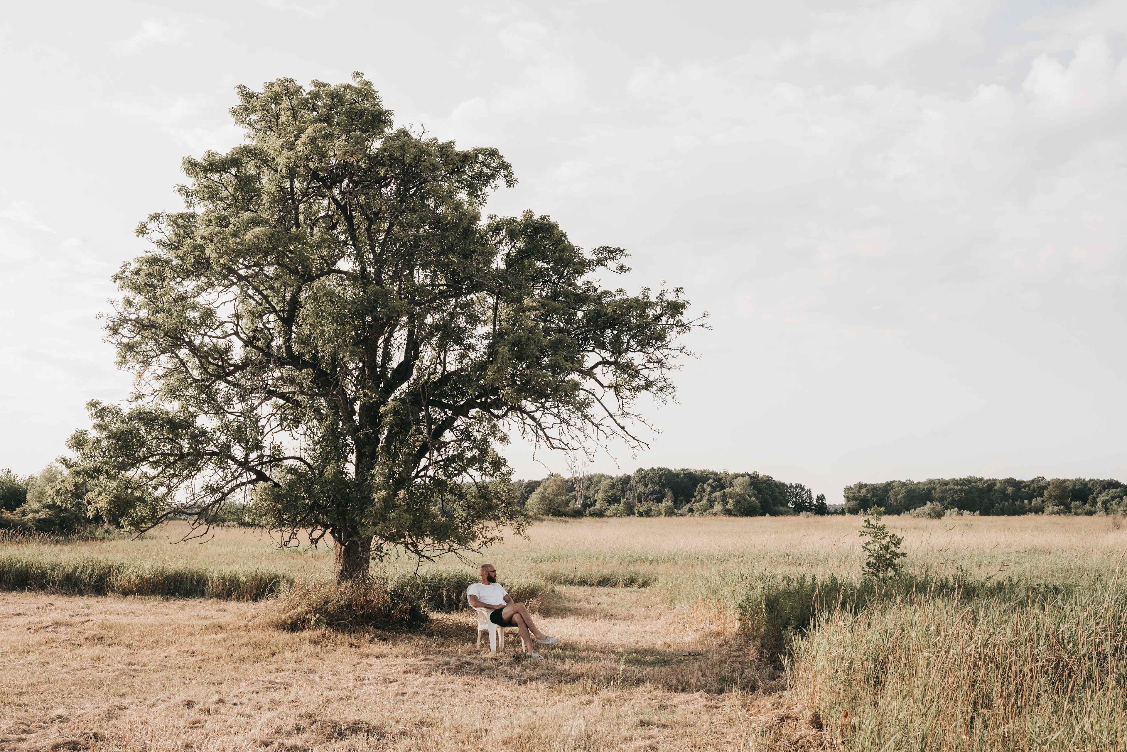Idk if this lonely chair was here because this is a perfect shade tree, but I used it and loved it either way.